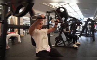 恶搞健身女孩视频，恶搞健身女孩视频大全