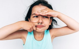 新生儿被恶搞视频大全，新生儿被恶搞视频大全集