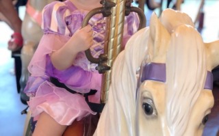 恶搞视频娃娃，恶搞视频突然蹦出鬼