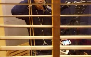 恶搞歌手跑调视频，恶搞歌手跑调视频大全